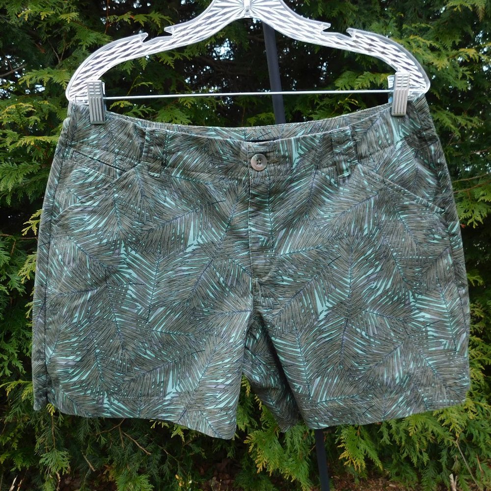Lee Plus Size-14 Midrise Fit Tropical Print Stretch Shorts
